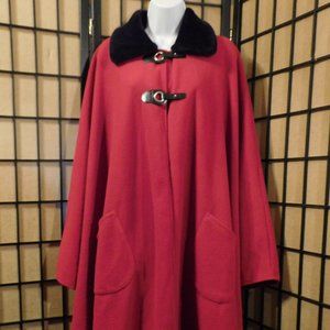 LEMODA RED CAPE